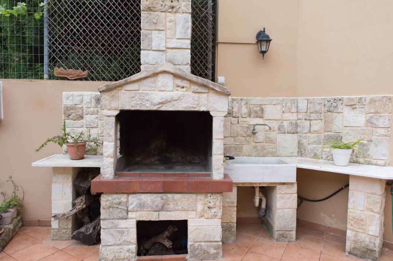 Heraklion Comfy House With Mountain View Eksteriør bilde