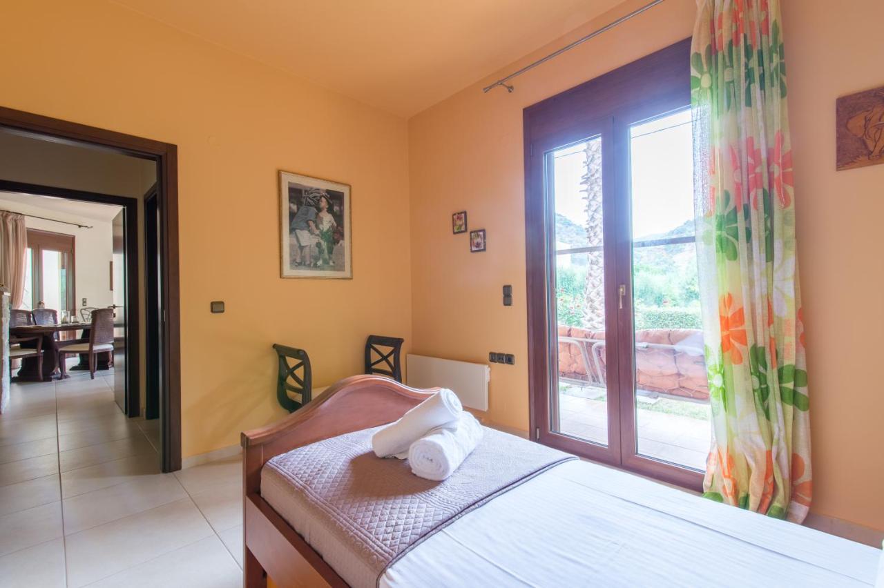 Heraklion Comfy House With Mountain View Eksteriør bilde